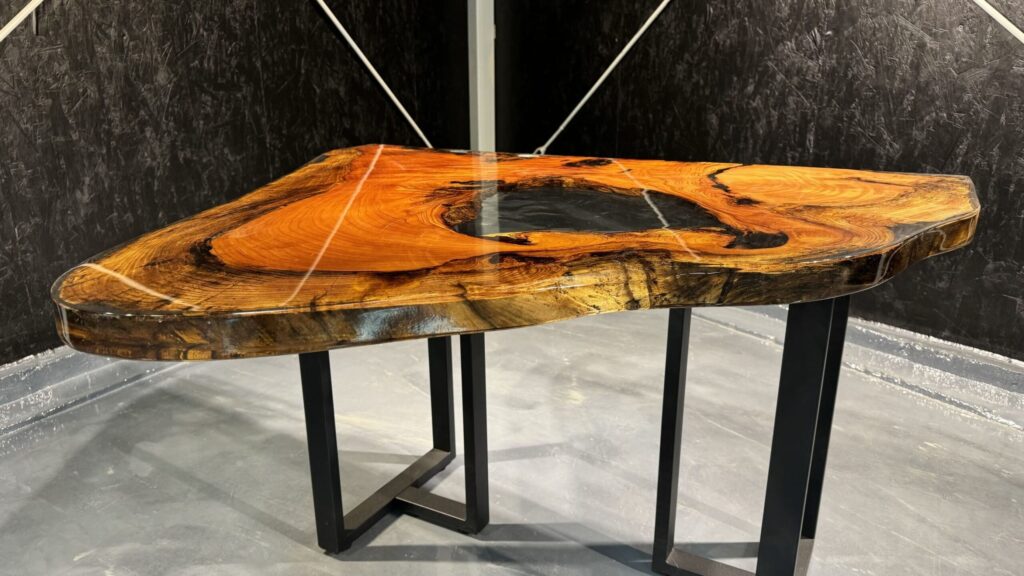 レジンサイドテーブル